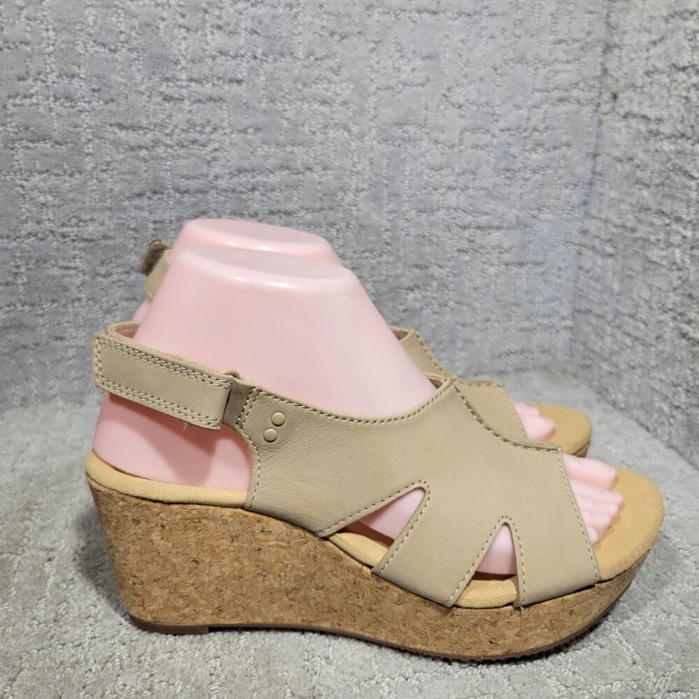 Clarks Annadel Bari Sand Leather Nubuck Wedge Sandals Womens Size 8.5,10,11 NEW - Picture 5 of 15